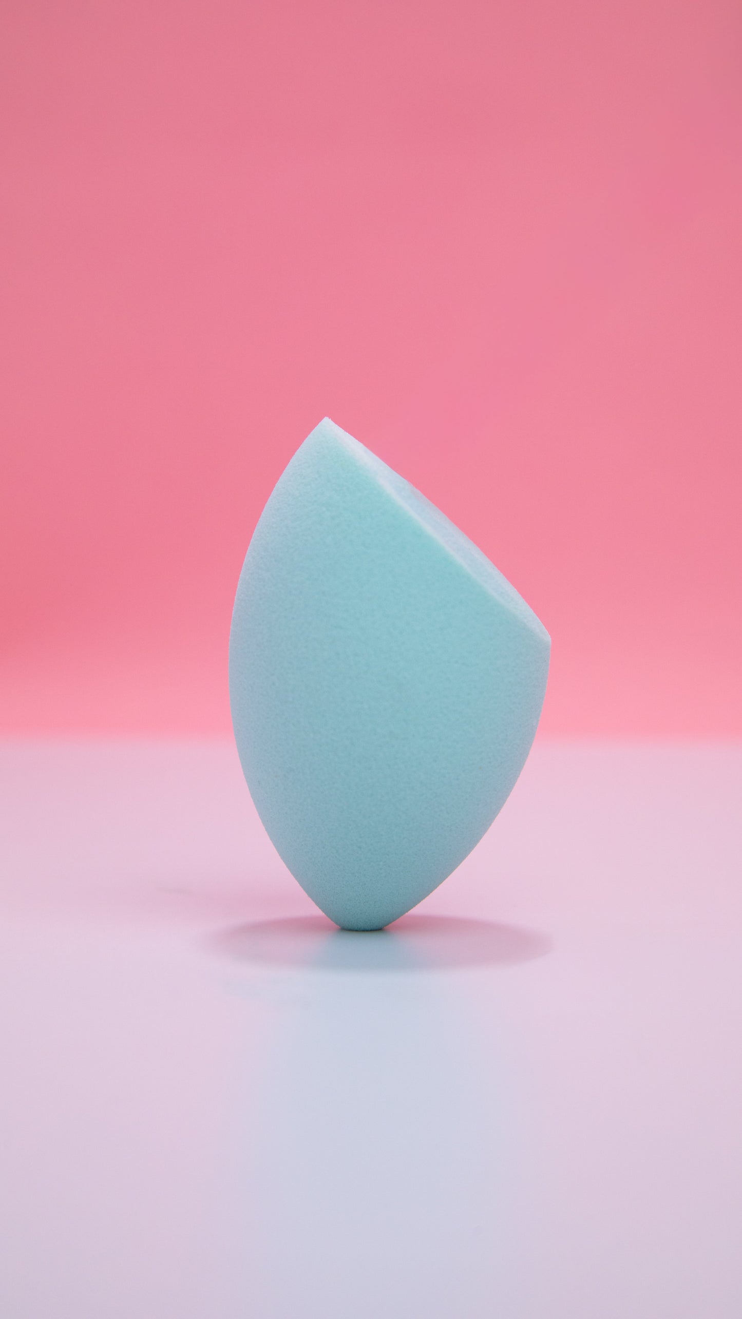 Lurella Cosmetics - Angled Beauty Sponge - Black