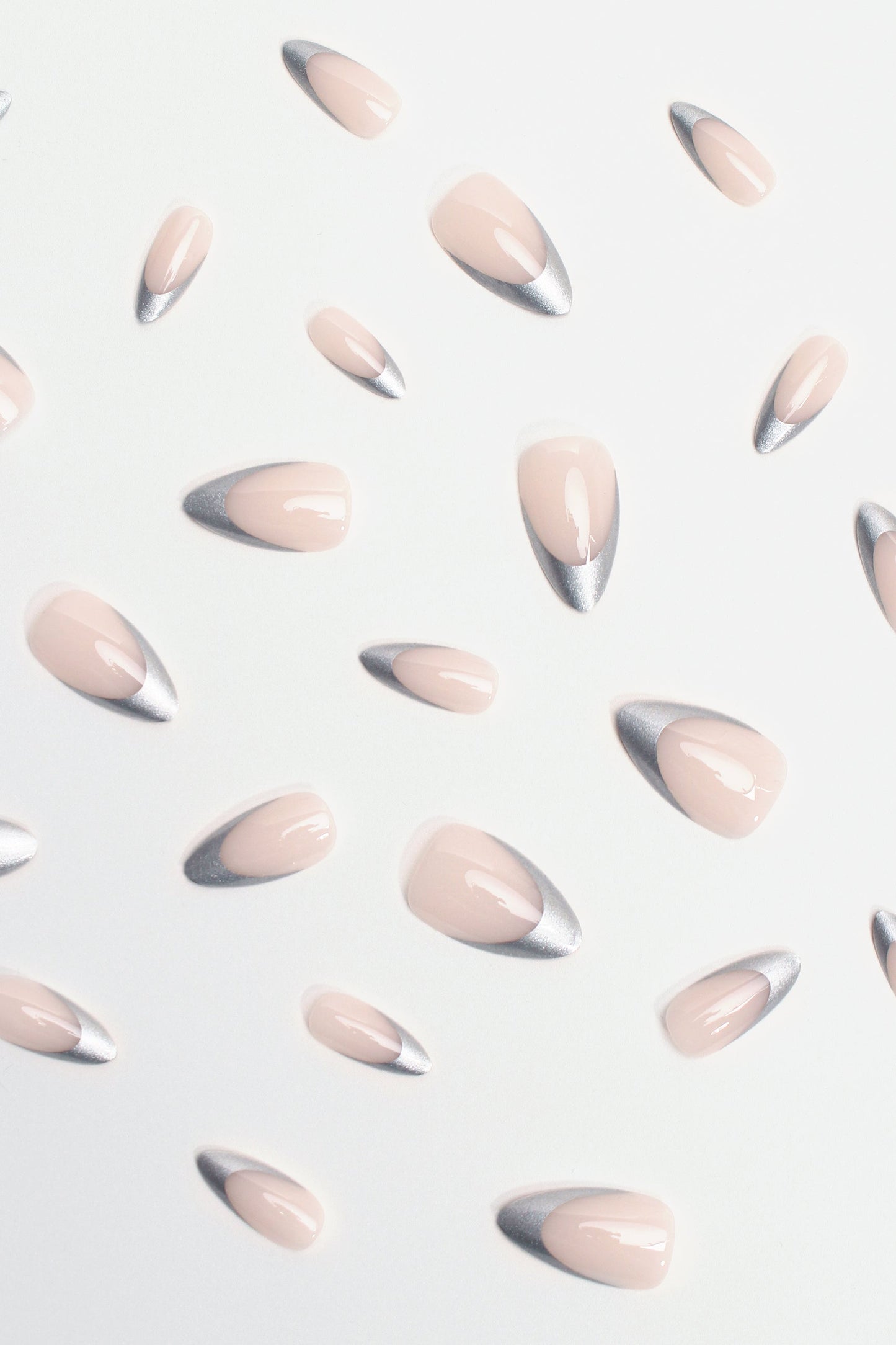 Bonmuz - Tipped in Reflection | Soft & Durable Press-On Nails