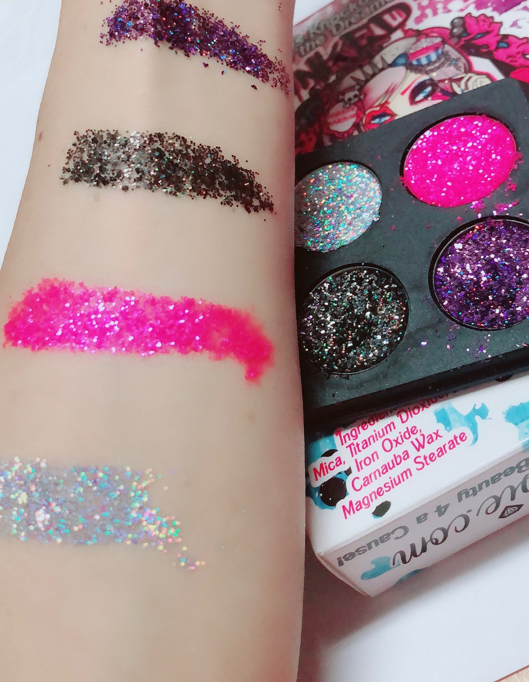 Inked Doll Cosmetics - DEAD CUTE Metallic Pressed Glitter Quad