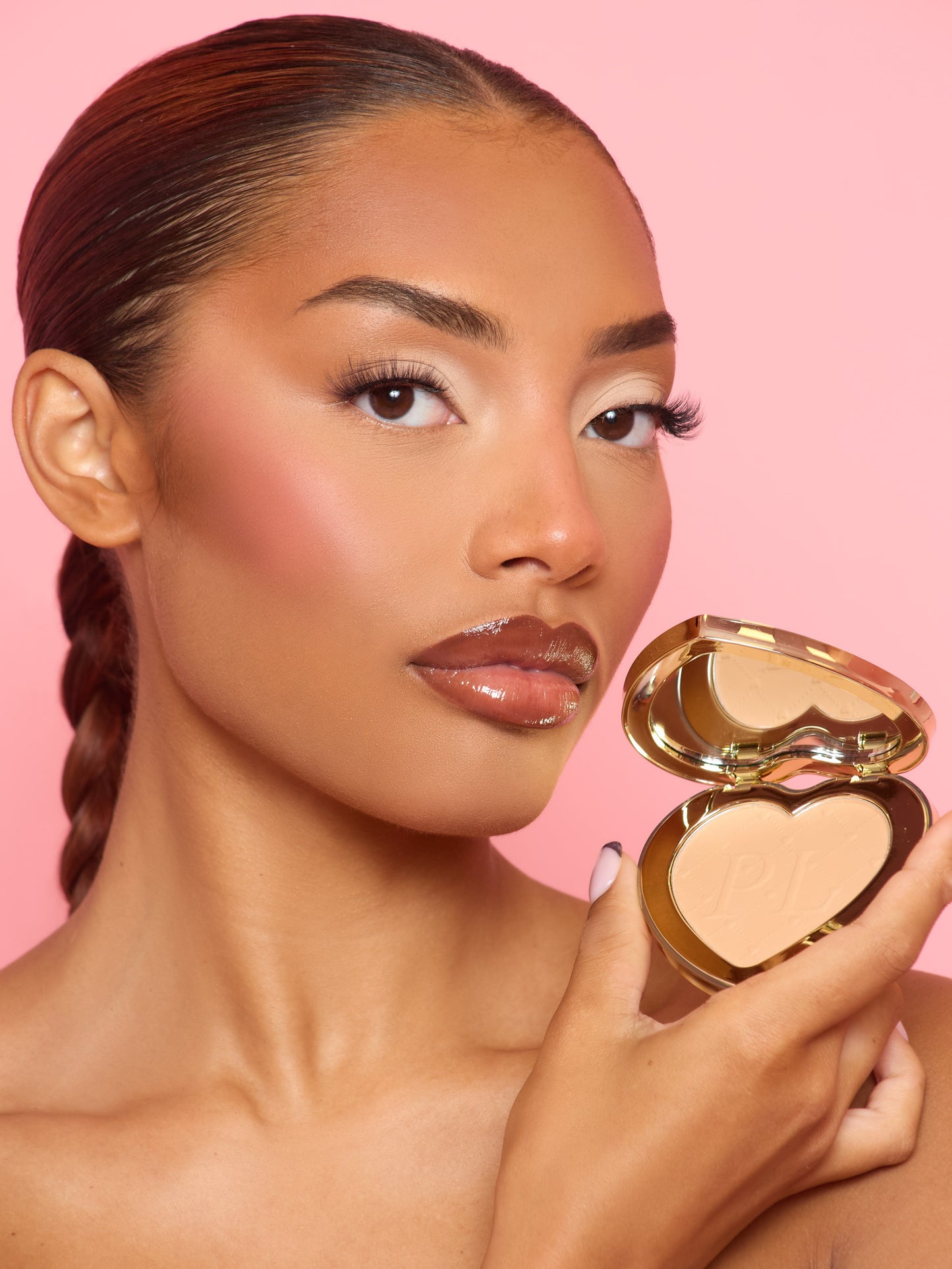 Under-Eye Brightening Powder