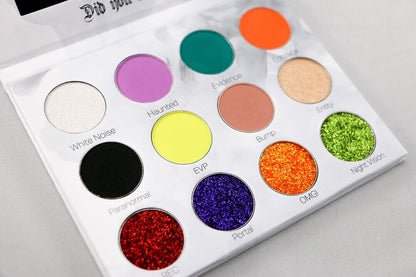 Curst Kosmetics - The PARANORMAL Eyeshadow Palette