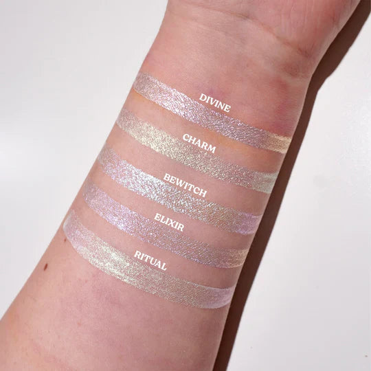 Glisten Cosmetics - Wet Liner - Charm (Duochrome White Gold)
