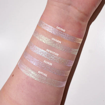 Glisten Cosmetics - Wet Liner - Charm (Duochrome White Gold)