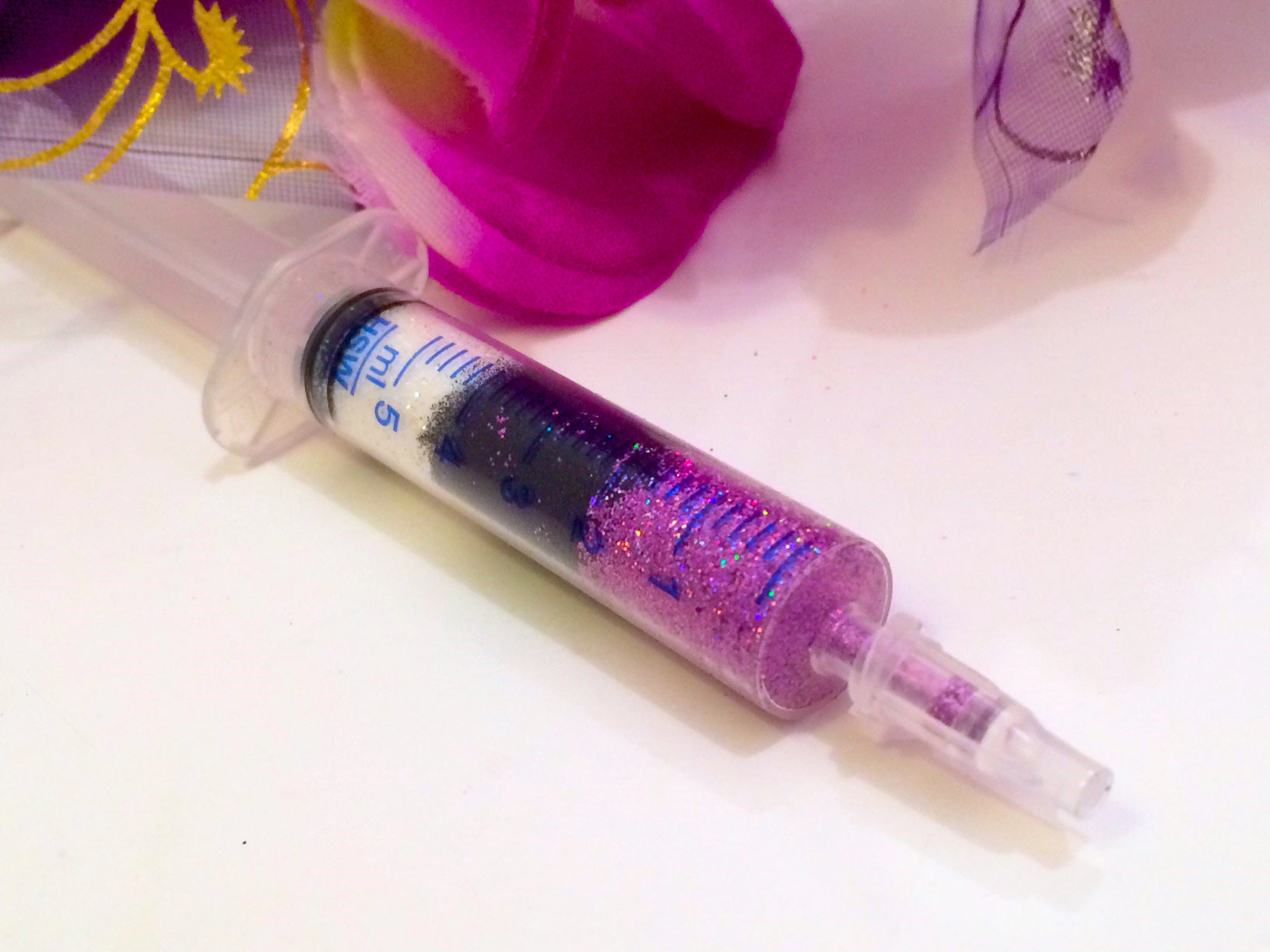 Inked Doll Cosmetics - TEENAGE WASTELAND GlamDoll Glitter Syringe