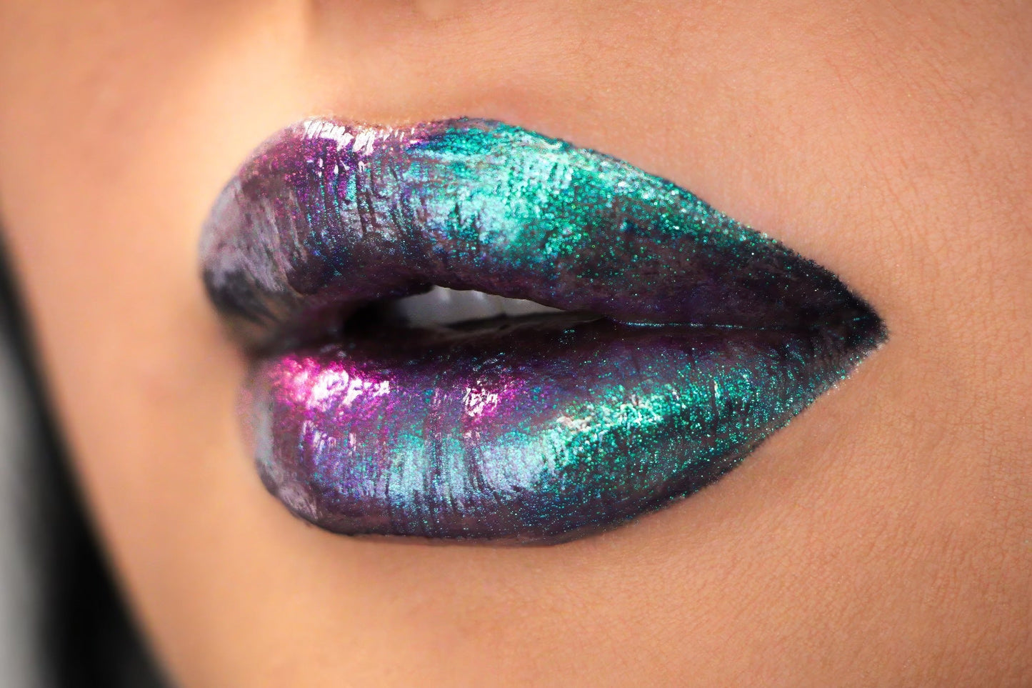 Curst Kosmetics - Chromatic Multi Color Lipgloss - Siren Tail