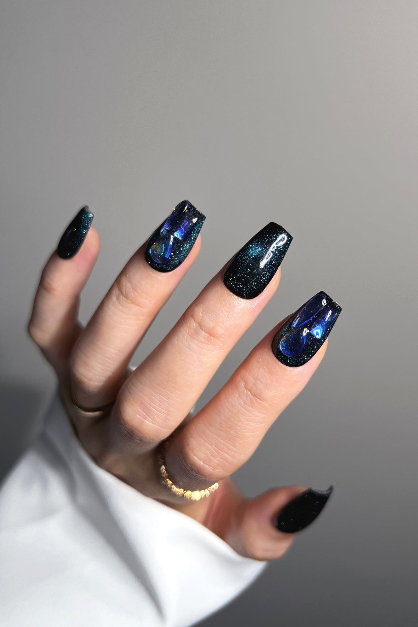 Bonmuz - Sapphire Stardust | Pro Handmade Gel Nails